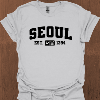 한국어 + 설립일이 적힌 서울 한국 대학 티셔츠