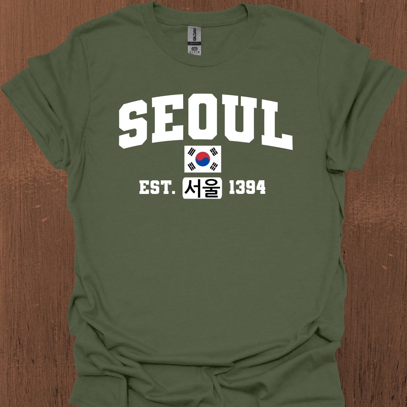한국어, 국기 및 설립 날짜가 있는 서울 대학 티셔츠